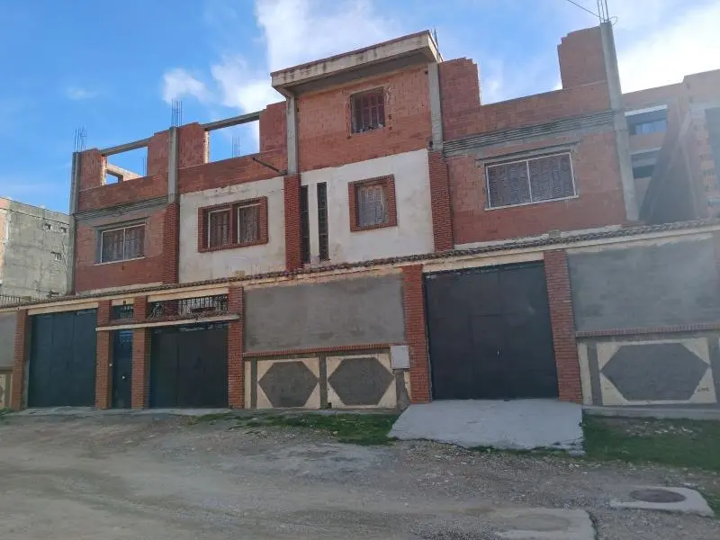 Villa R+2 sur 720 m² à Adekar – photo 2