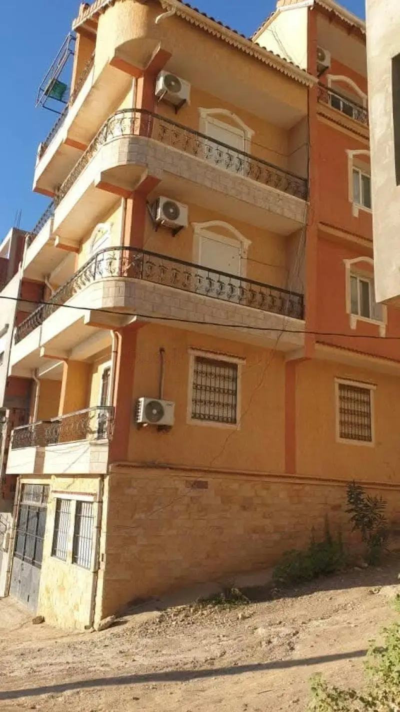 Villa R+4 près de la plage à Beni Ksila – Beni Ksila, Béjaïa