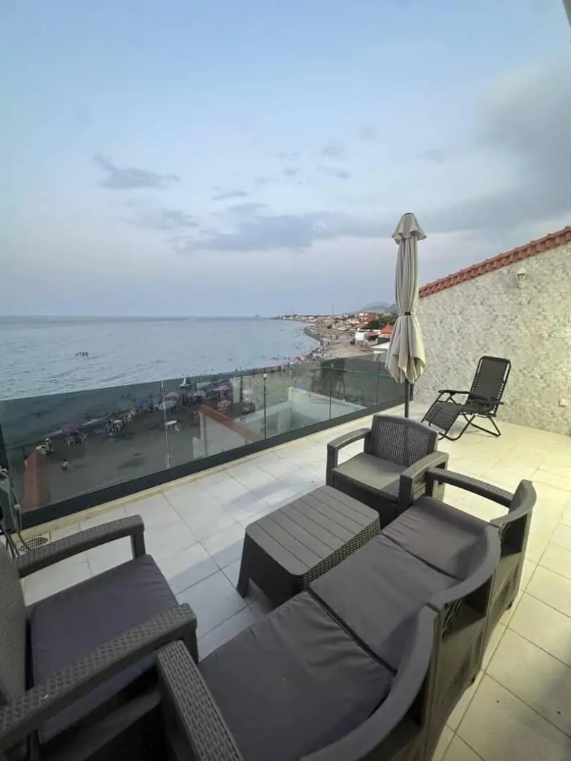 Villa haut standing pieds dans l'eau – Béjaïa Centre, Béjaïa