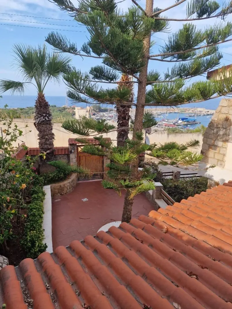 Petite villa meublée vue mer à Saket – photo 4