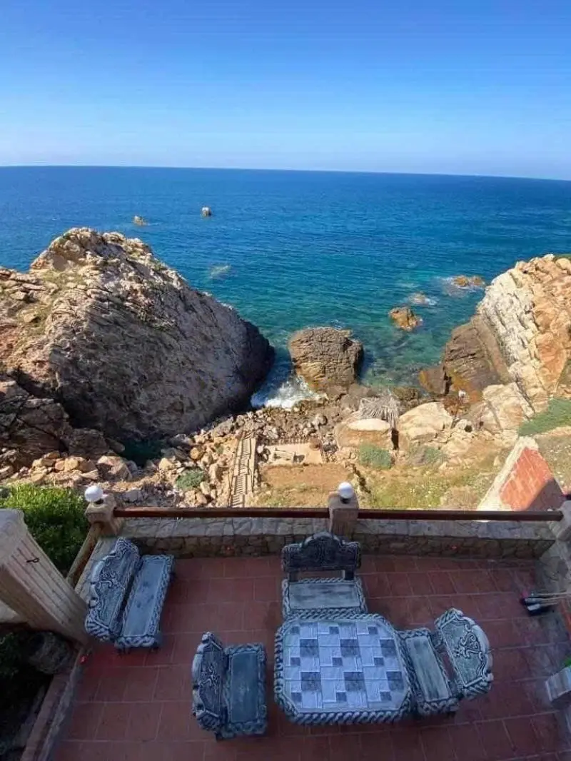 Villa pieds dans l'eau avec piscine à Tighremt – photo 2