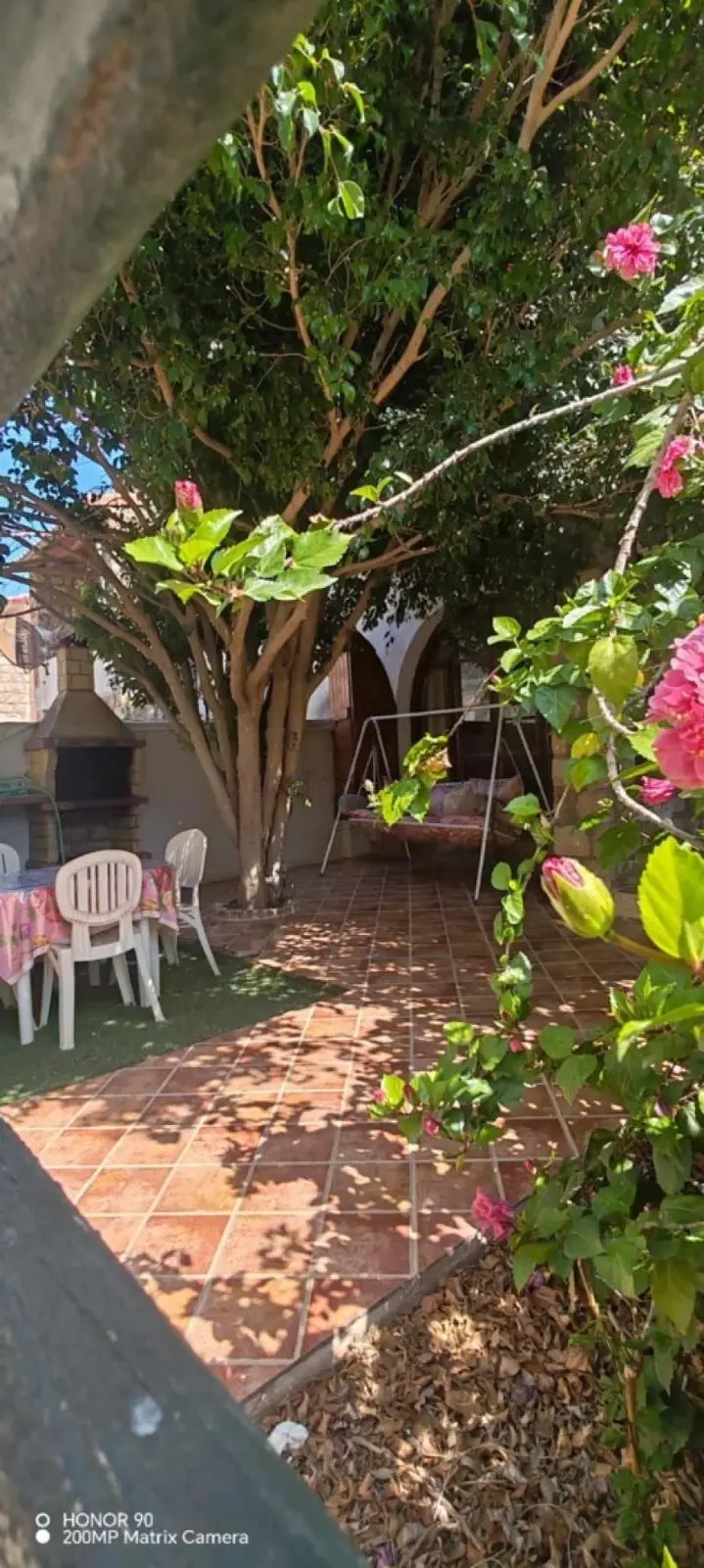 Petite villa sécurisée au village de Saket – photo 2