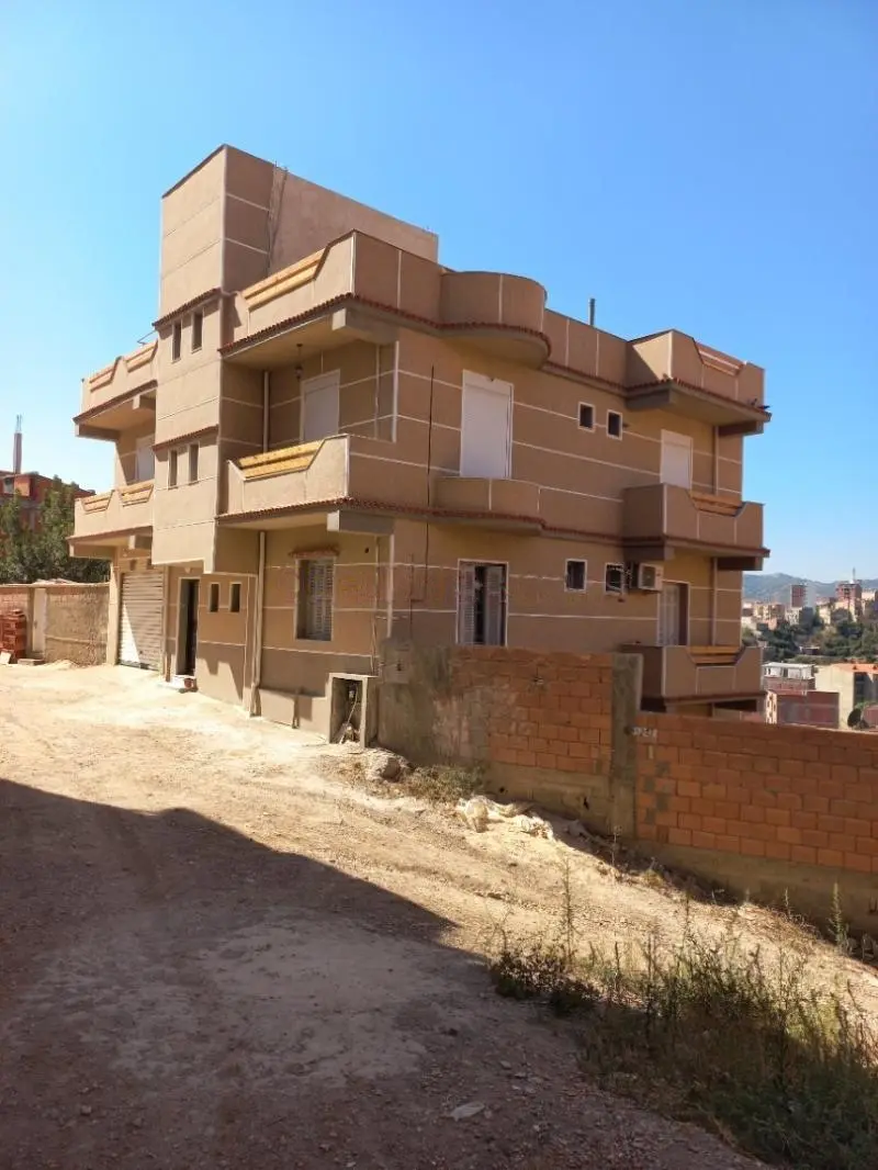 Villa R+2 sur 720 m² avec grand jardin – photo 2