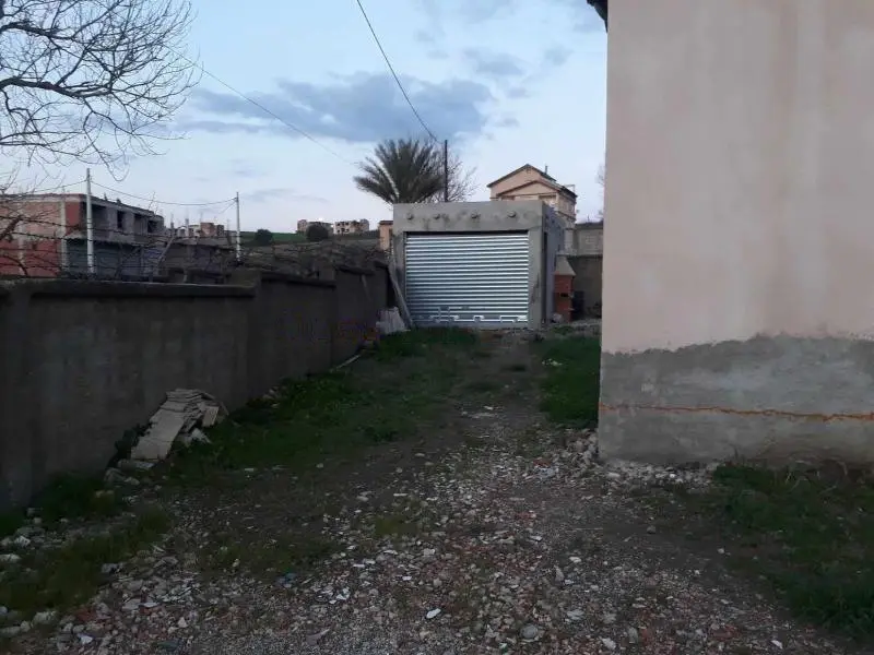 Villa R+2 sur 888 m² à El Kseur – photo 6