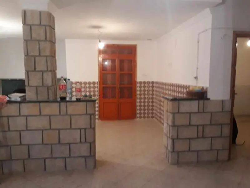 Villa R+2 sur 888 m² à El Kseur – photo 7